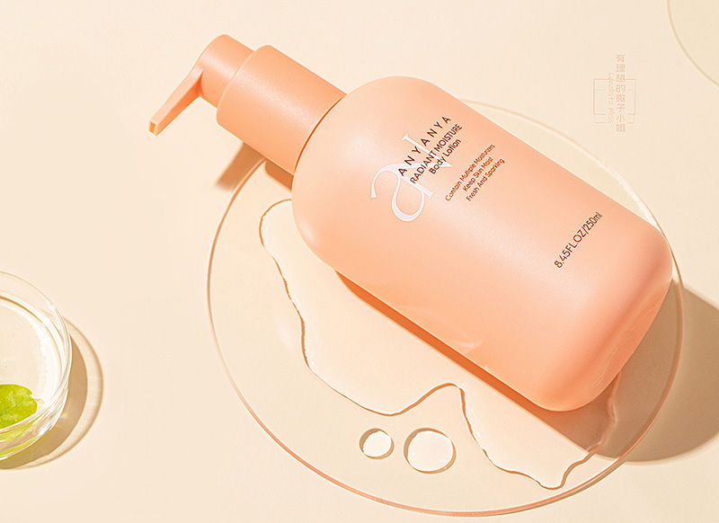 Dior“羽衣霓裳”杠上花西子，國際大牌也想做“中國風”